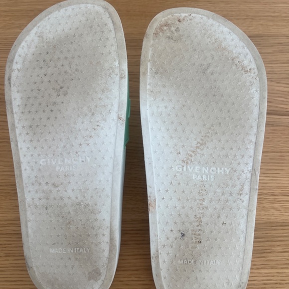 Givenchy pool slides size 37 - Picture 4 of 4